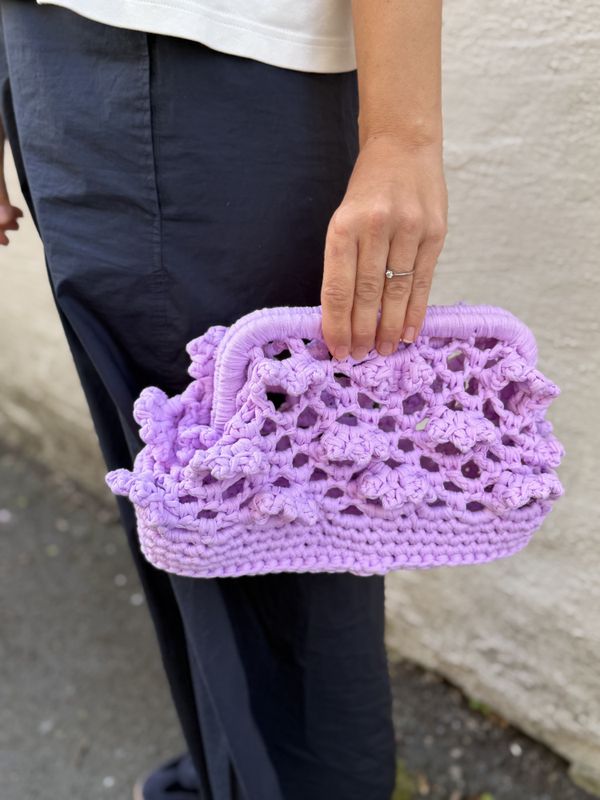 Lotus Clutchen