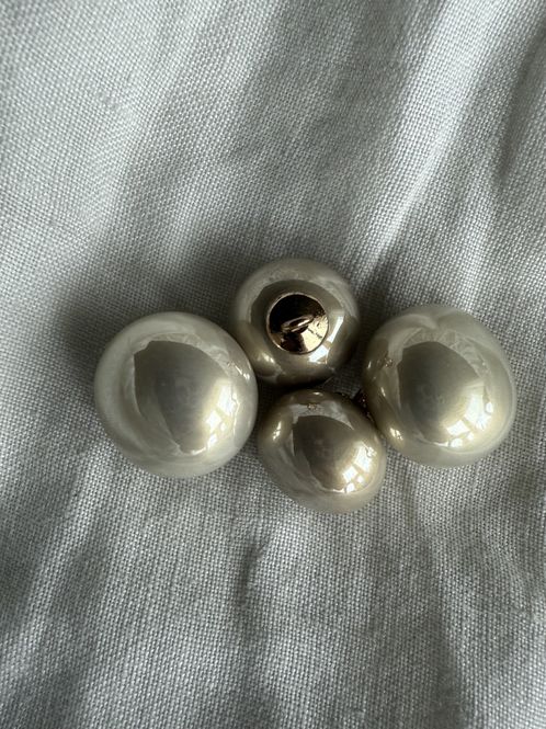 Hovedbilde Perleknapper -Beige