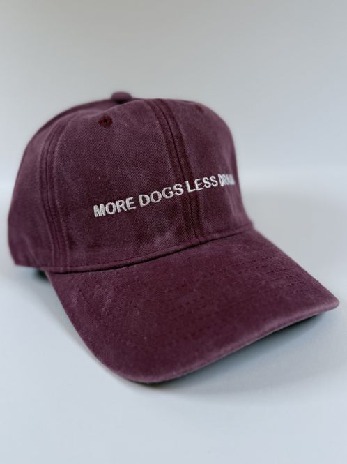 Hovedbilde More dogs less drama - caps