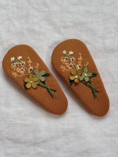 Hovedbilde Broderte hårspenner - orange